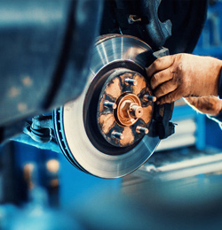 非標(biāo)自動化設(shè)備的設(shè)計與制造,以及精密零部件的生產(chǎn)及組裝